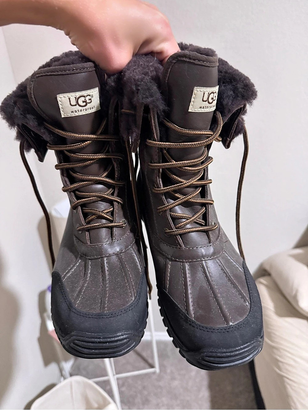 UGG Adirondack Tall Fur-Lined Winter Boots US 10 Brown & Black